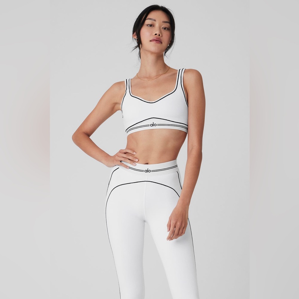 Alo Yoga Set - Picture 2 of 2